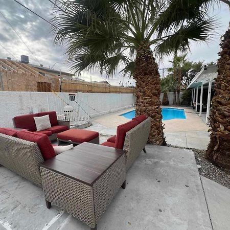 فيلا The Vegas Escape - Near The Airport/Strip With Pool لاس فيغاس المظهر الخارجي الصورة