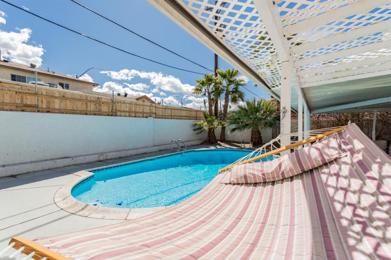 فيلا The Vegas Escape - Near The Airport/Strip With Pool لاس فيغاس المظهر الخارجي الصورة