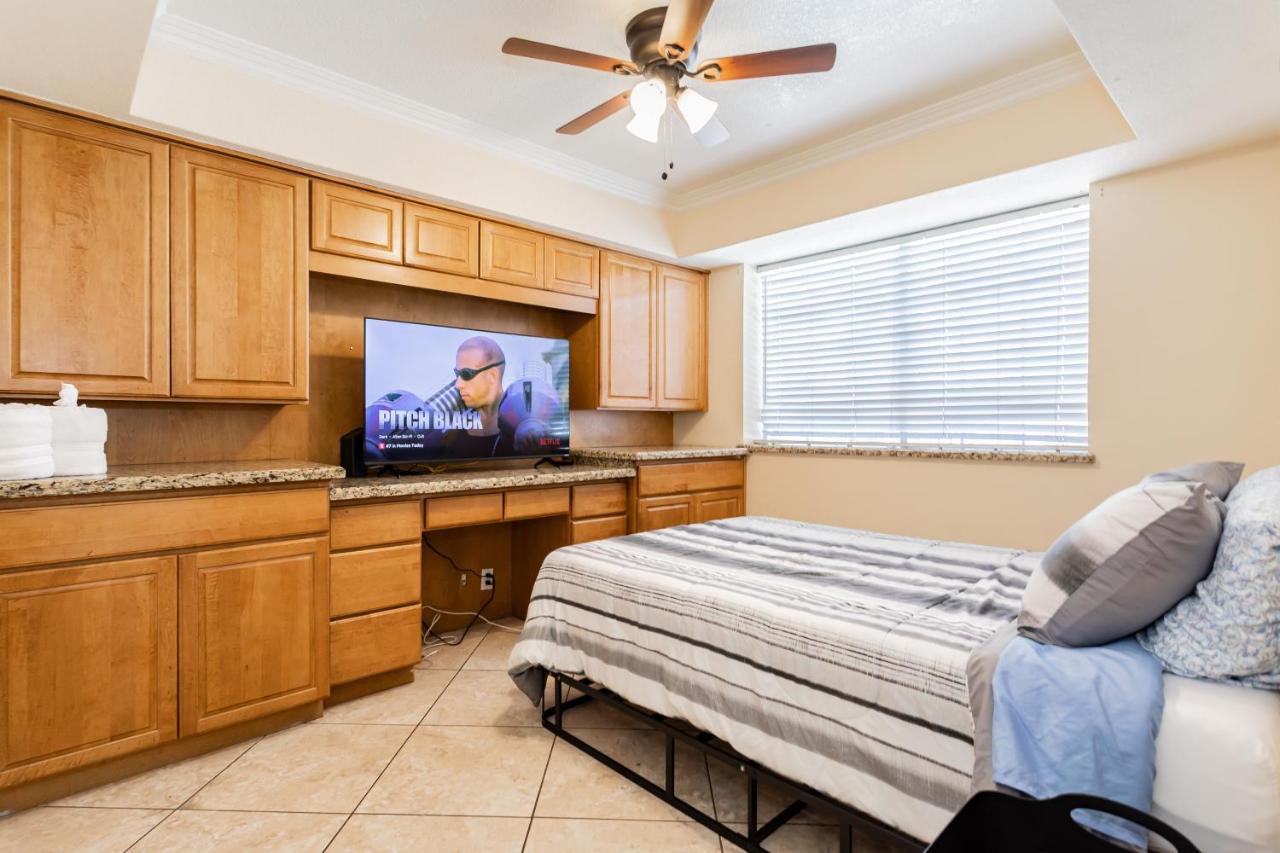 فيلا The Vegas Escape - Near The Airport/Strip With Pool لاس فيغاس المظهر الخارجي الصورة
