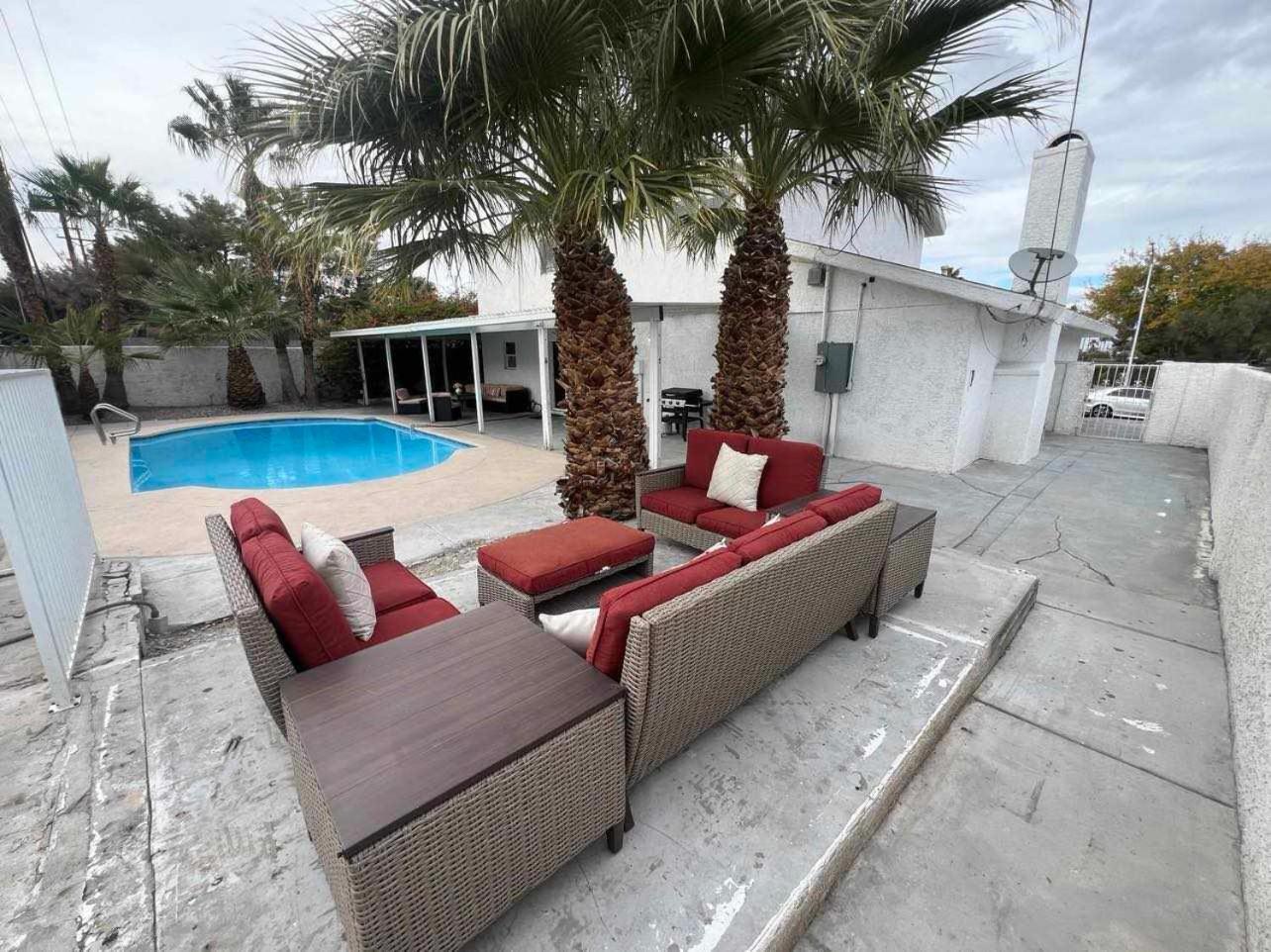 فيلا The Vegas Escape - Near The Airport/Strip With Pool لاس فيغاس المظهر الخارجي الصورة